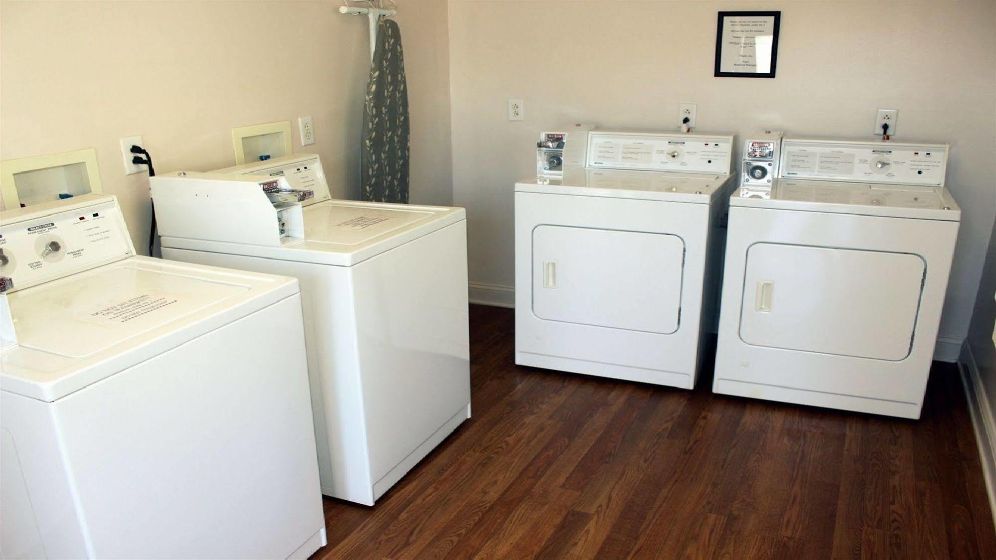 Affordable Suites Salisbury Luaran gambar
